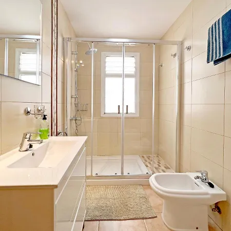 Sea View Apartment In 150 M To Las Vistas Beach *