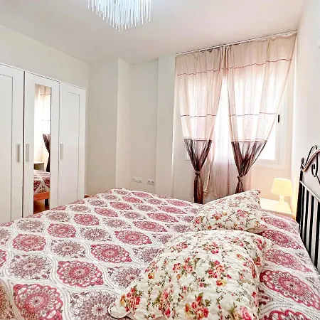Sea View Apartment In 150 M To Las Vistas Beach *